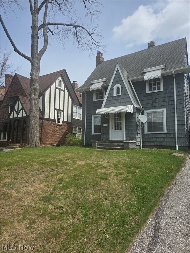 Building Photo - 3609 Normandy Rd