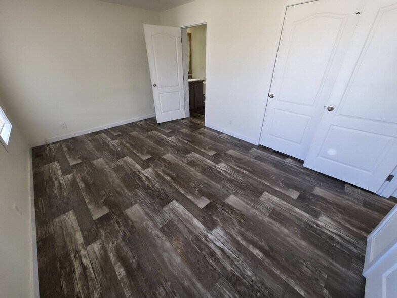 Building Photo - 1836 SW 11th St