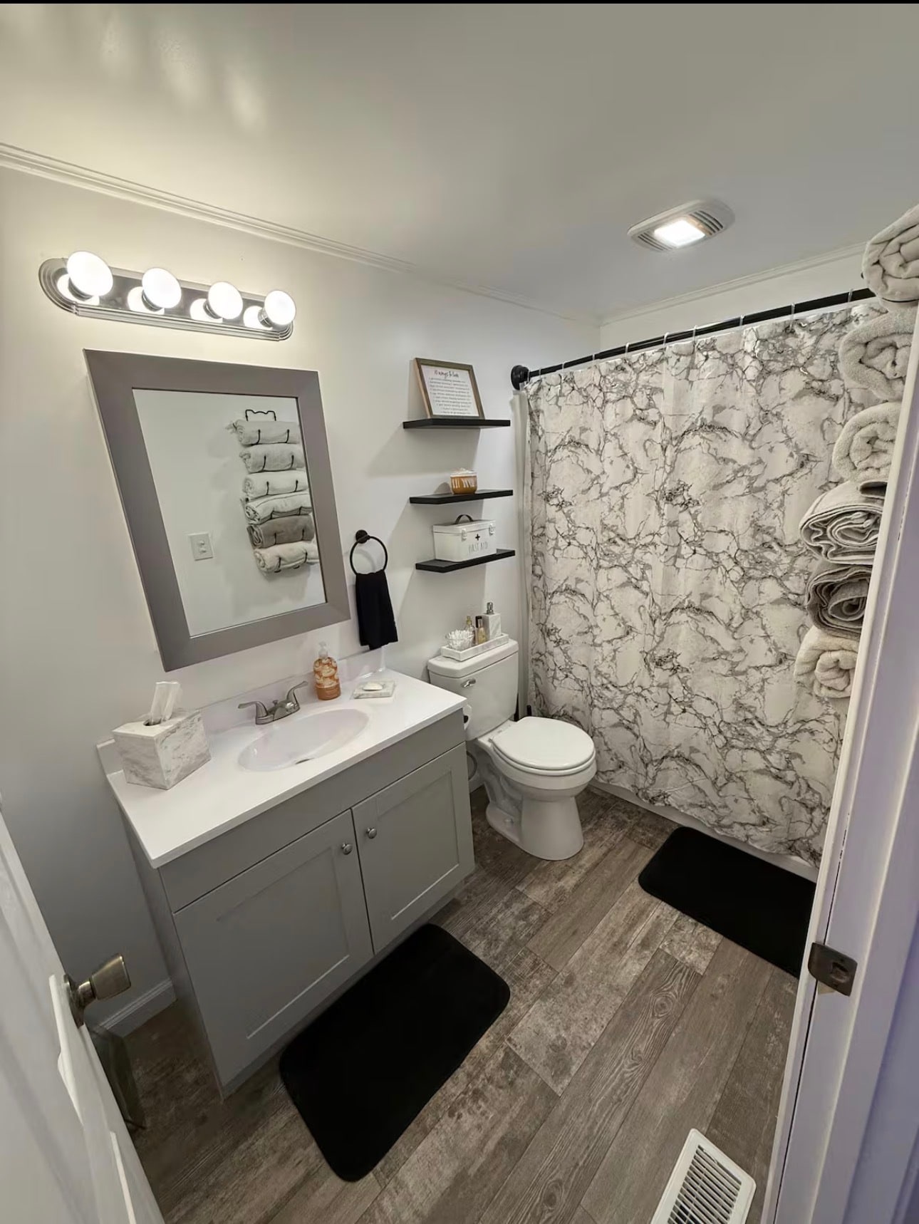 Building Photo - 4066 Crossmill Ln