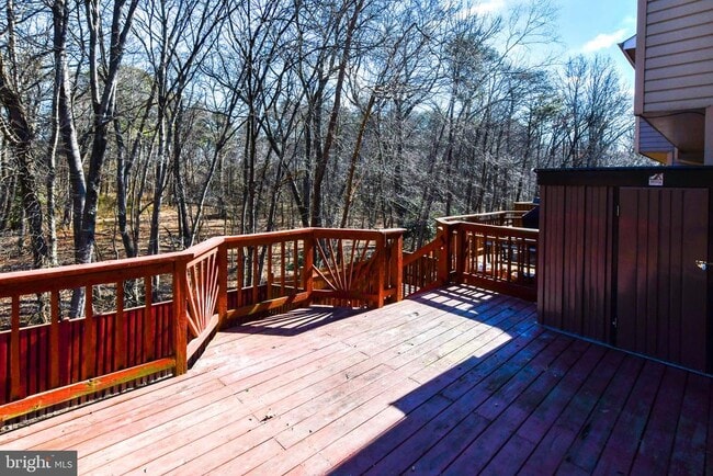 Building Photo - 2156 Commissary Cir