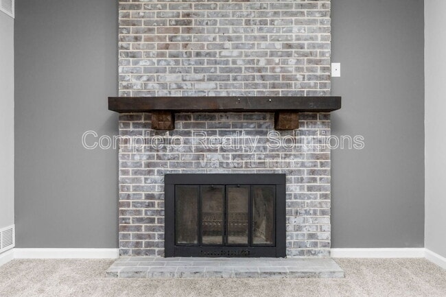 Building Photo - 17 Auchly Ln