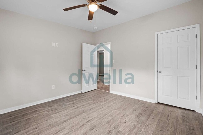 Building Photo - Fully Renovated 3-Bedroom Home on Curtis Drive with Fenced back yard- Beautifully Tranquil Sumter...