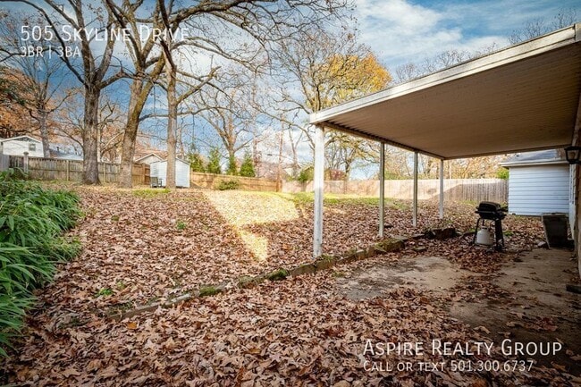 Building Photo - 505 Skyline Dr