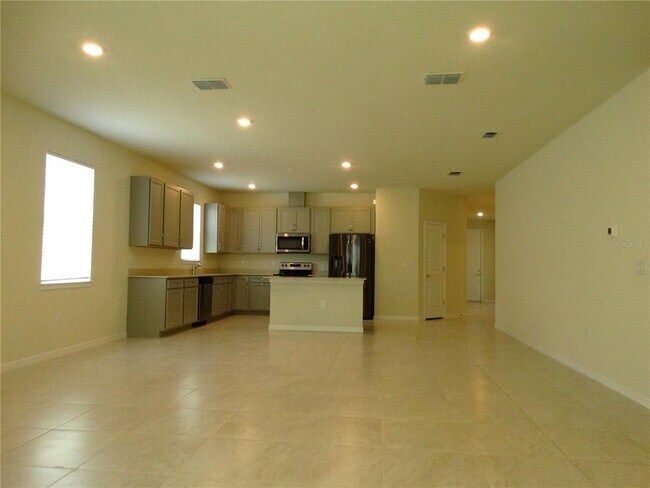 Building Photo - 7641 Syracuse Dr