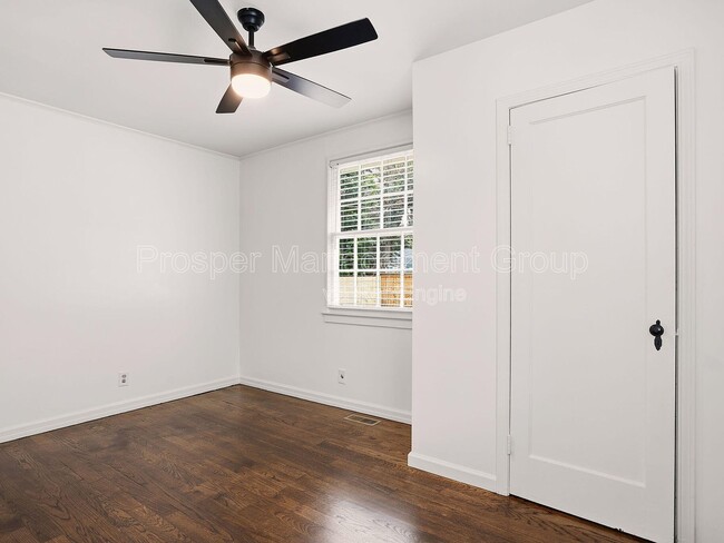 Building Photo - 4819 Boulevard Ln