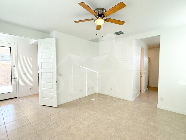 Building Photo - 11682 N 188th Dr
