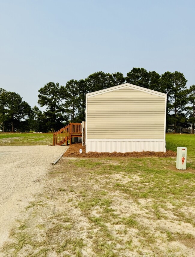 Building Photo - 108 Blissful Ct