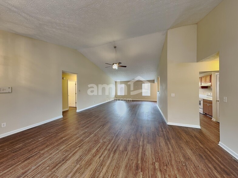 Building Photo - 186 Dean Way