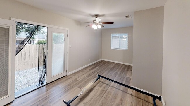 Building Photo - SDSU 5BD House – Walk to Campus, Prime Stu...