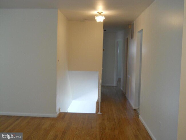 Building Photo - 9508 Lawnsberry Terrace