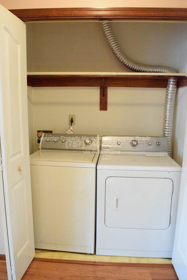 Building Photo - 310 Cobb Island Ct