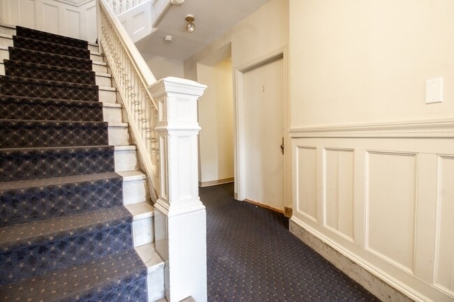 Building Photo - 36 Winchester St