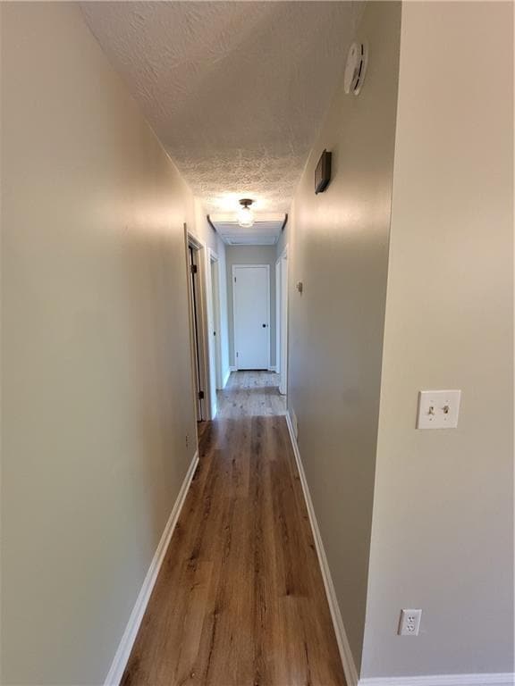 Building Photo - 205 Watkins Glen Dr NE