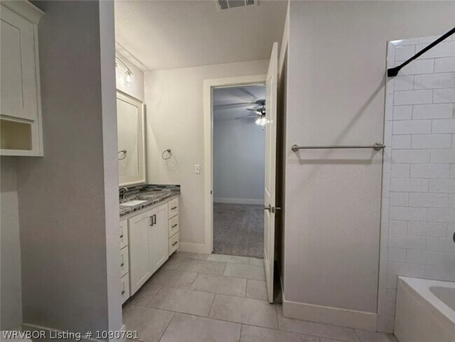 Building Photo - 9106 Kirkwood Rdg
