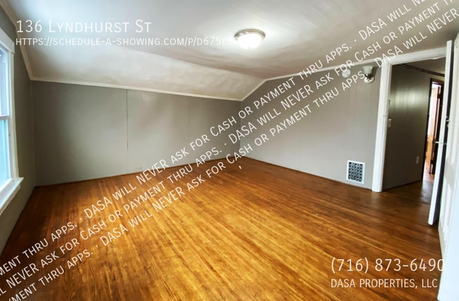 Building Photo - 136 Lyndhurst St