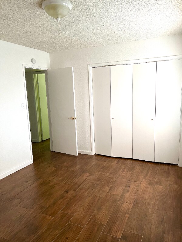 Building Photo - 4312 White Ln