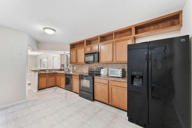 Building Photo - 2704 Vision Dr