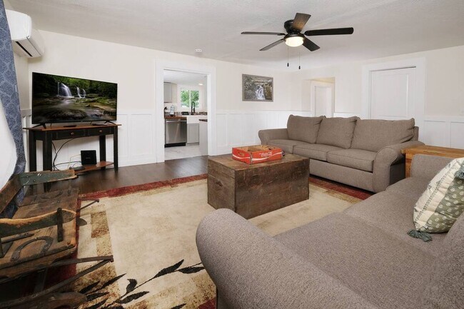 Building Photo - The Fancy Little Farmhouse