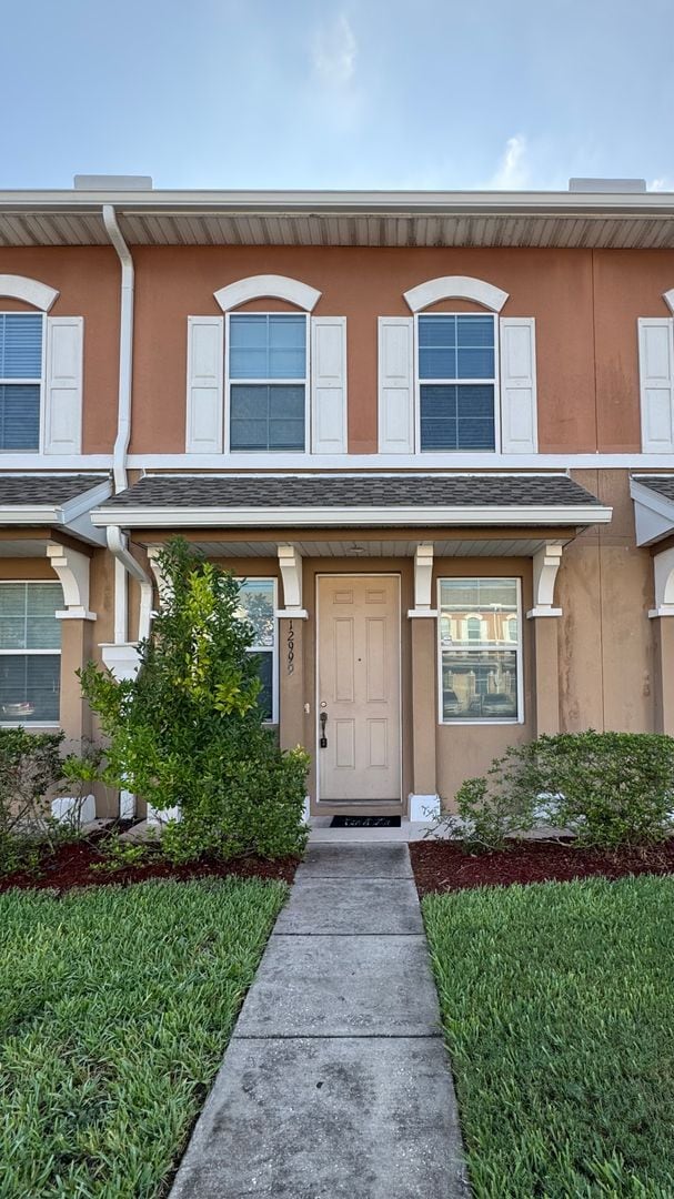 Primary Photo - 2 Bedroom 2.5 bath town home in Bartram!