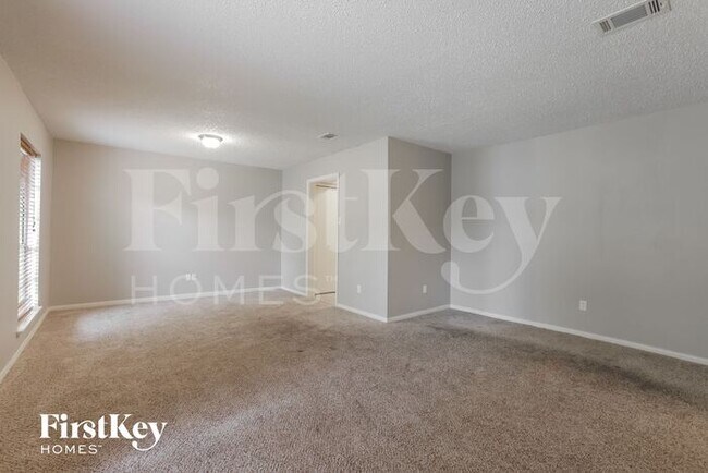 Building Photo - 2010 Eastfield Circle