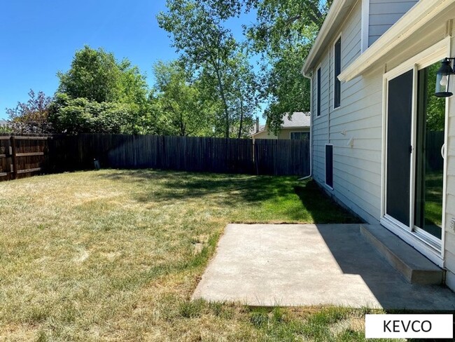 Building Photo - Spacious Home with Big Backyard