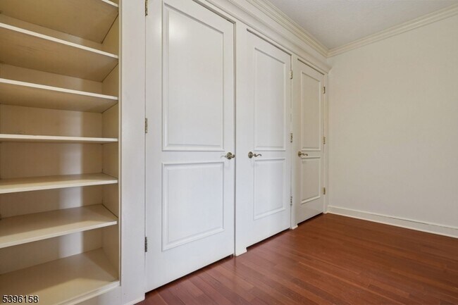 Building Photo - 1 Euclid Ave