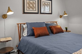 Building Photo - 22 Bonazzo Dr