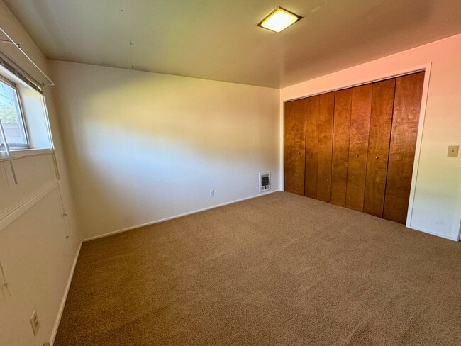 Building Photo - (HAR) South Eugene 4 bedroom/2 bath Home