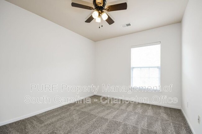 Building Photo - 191 Emerald Isle Dr