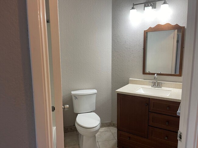 Building Photo - 2234 Prestwick St