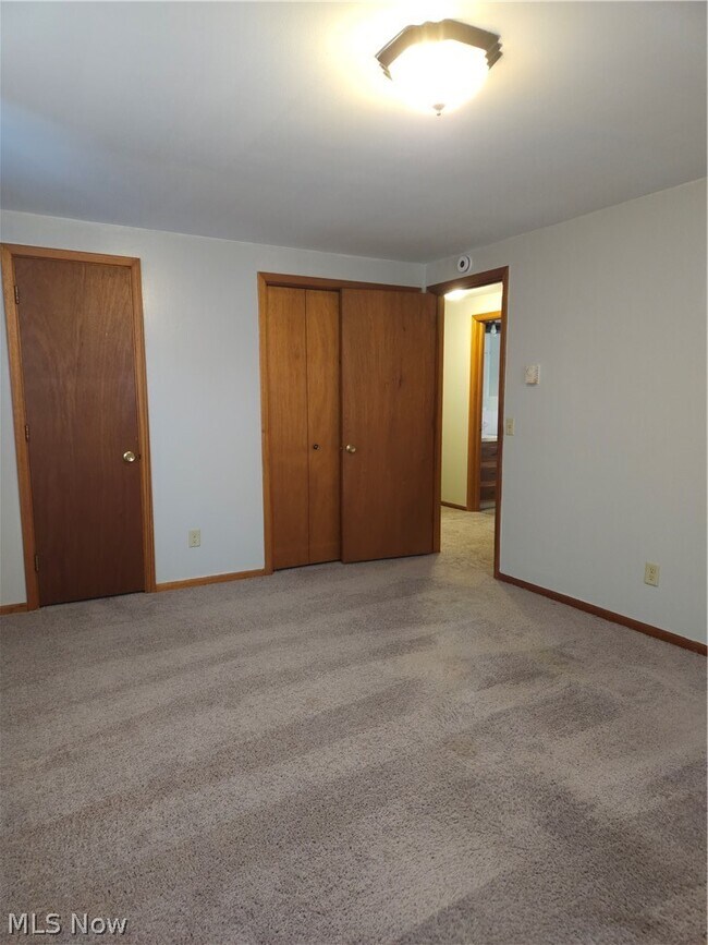 Building Photo - 525 S Marion Ave