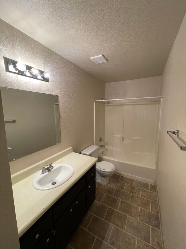 Building Photo - 1936 K St