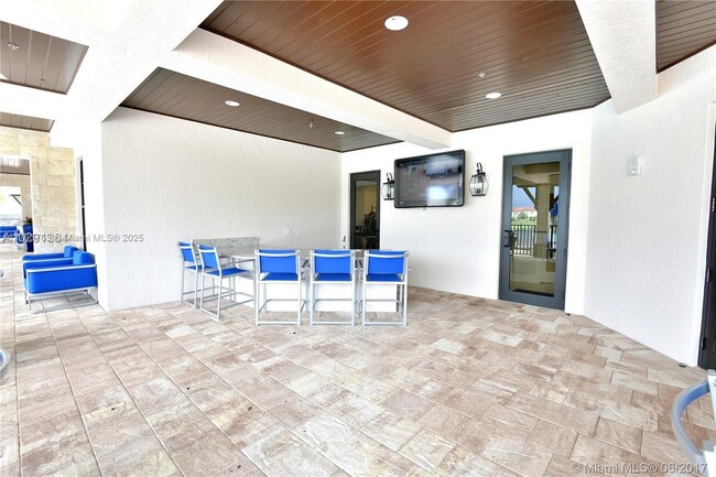 Building Photo - 9332 SW 171st Ct