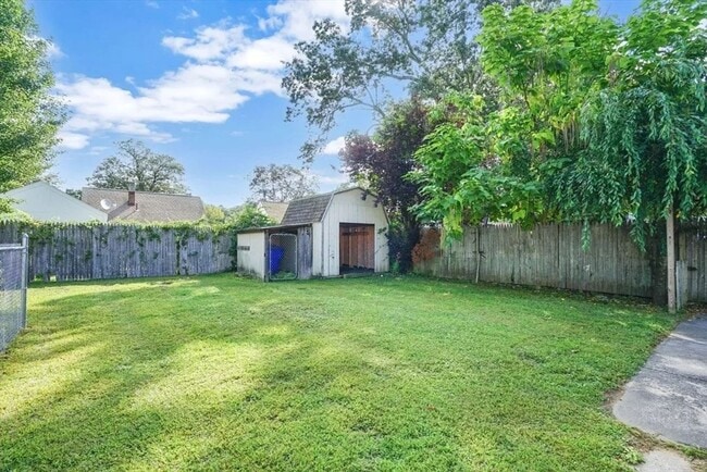 Building Photo - Beautifully Renovated, Single Family Cape ...