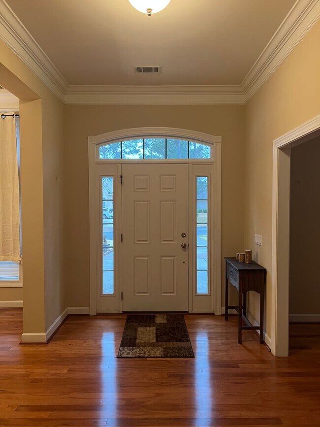 Building Photo - Baynard Park