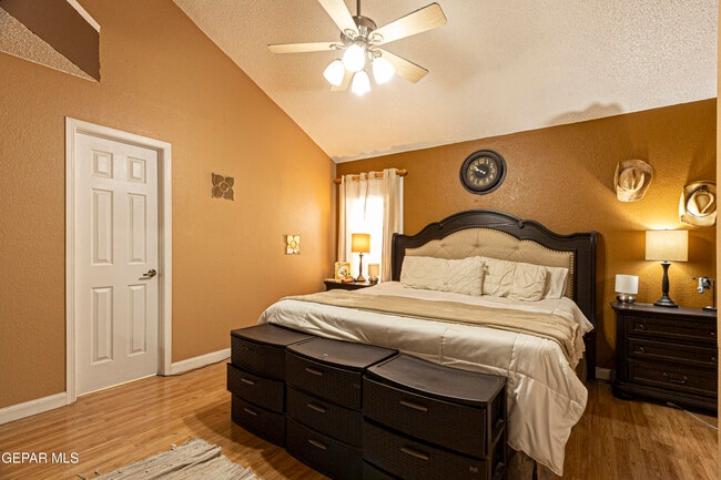 Building Photo - 1123 Night Hawk Dr