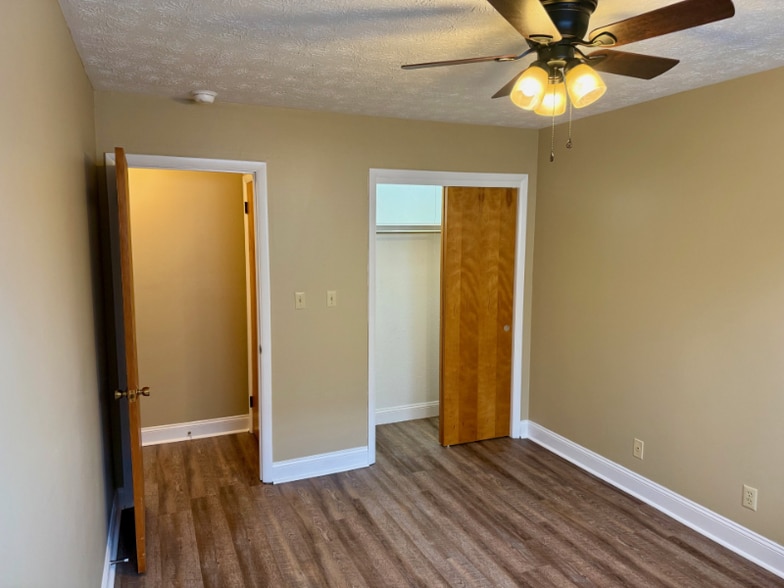 Building Photo - 2203 Adams Ave