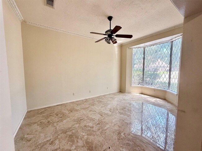 Building Photo - 6714 Brittany Park Ln