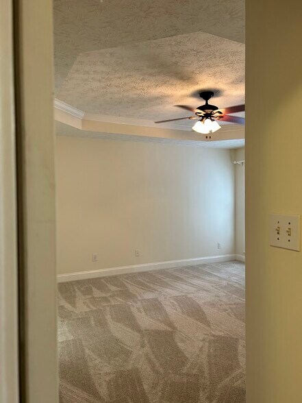 Master Bedroom - 13051 Sanderling Ln