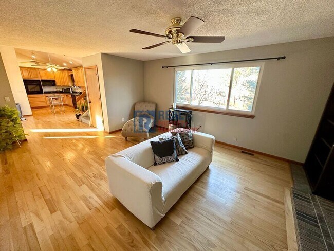 Building Photo - 19907 E Crestline Pl