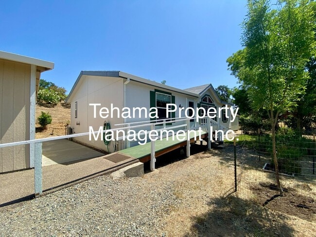 Building Photo - Manufactured home in Red Bluff, CA