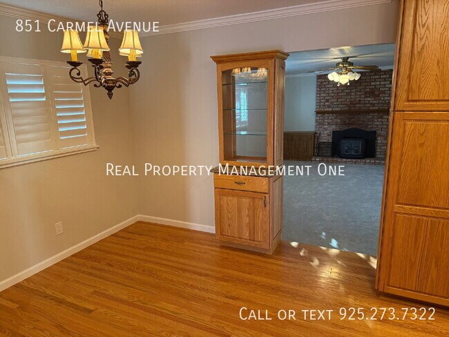 Building Photo - 851 Carmel Ave