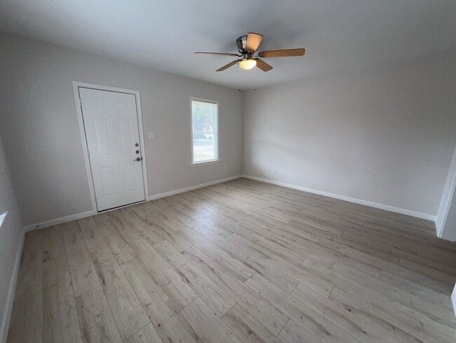 Building Photo - 1006 Studewood St