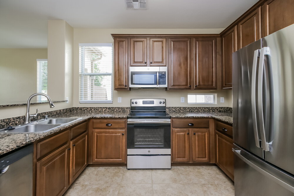 Building Photo - 1635 S Wildrose