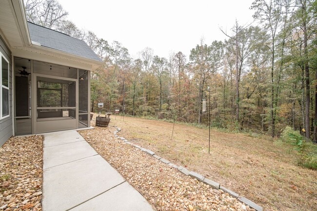 Building Photo - 4BR/2BA Home on 3.2 acres in Harris County!!