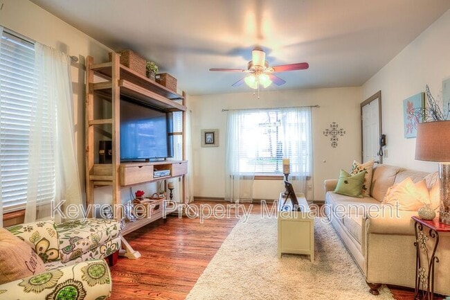 Building Photo - 1308 NW 16th St