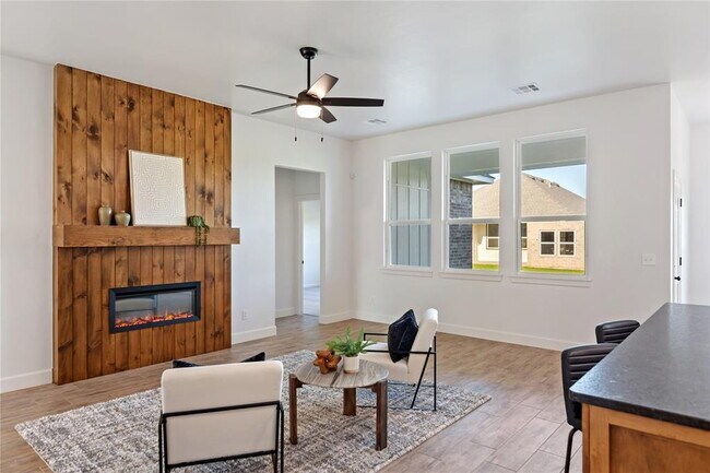 Building Photo - Brand New Home