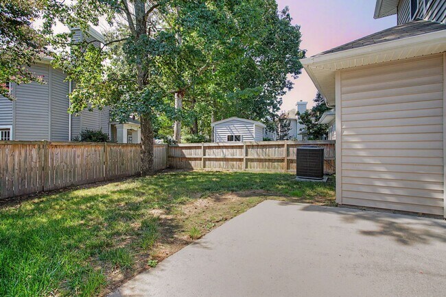 Building Photo - 960 Drivers Ln