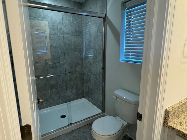 Building Photo - 5888 Butterfield Ct