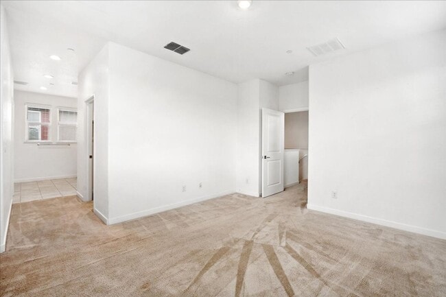 Building Photo - 4073 Gloster Way